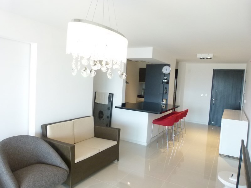 Departamento en alquiler Playa Brava , en edificio con amenities